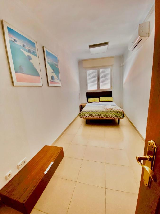 Roni Rooms 살루 외부 사진