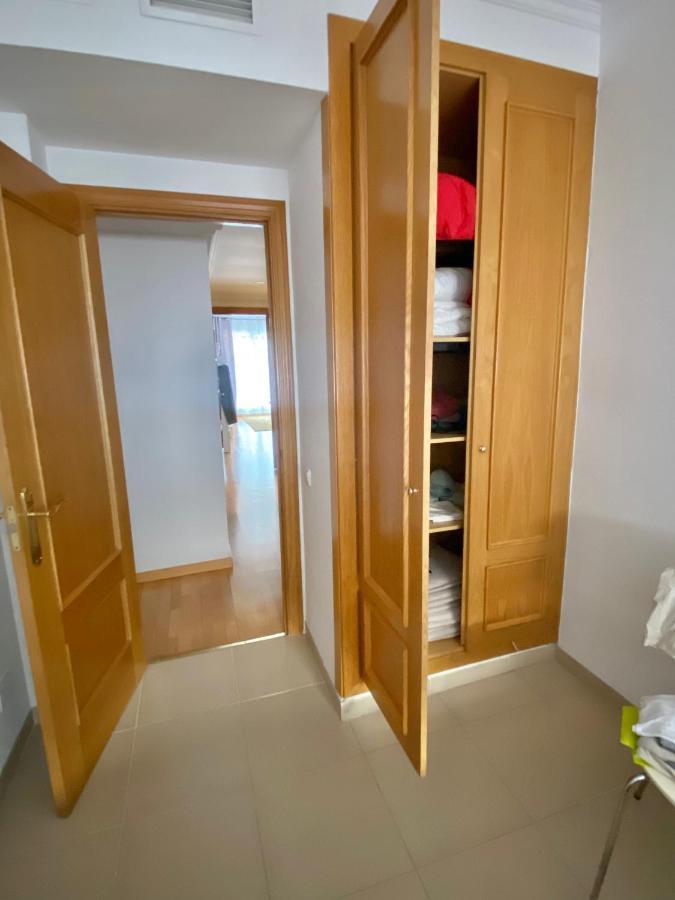 Roni Rooms 살루 외부 사진