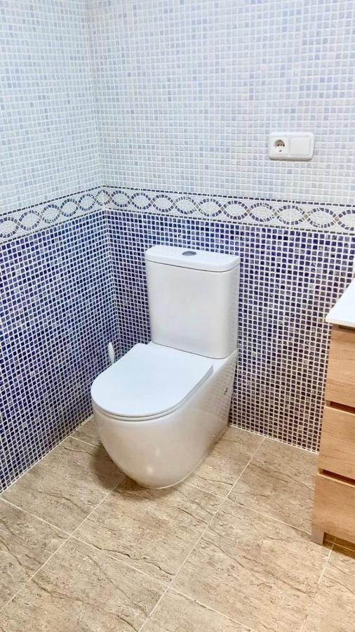 Roni Rooms 살루 외부 사진