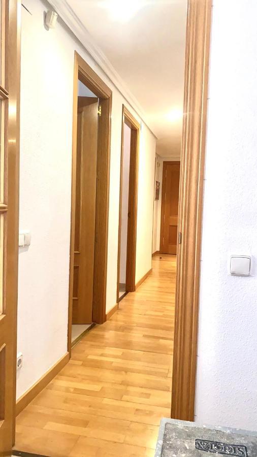 Roni Rooms 살루 외부 사진